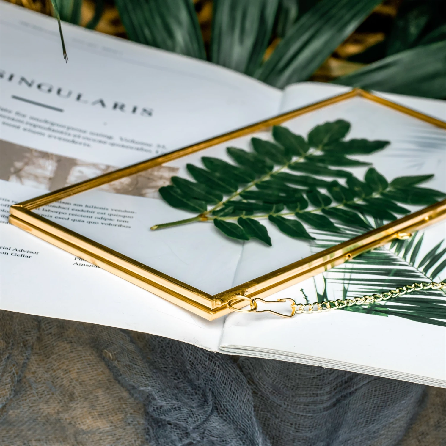 NCYP 4x9" Horizontal Brass Double Glass Picture Frame Wall Hanging, Photo Specimen Card Holder Modern Home Geometric Decor Display Gift 6 NCYP 4x9" Horizontal Brass Double Glass Picture Frame Wall Hanging, Photo Specimen Card Holder Modern Home Geometric Decor Display Gift - Image 6