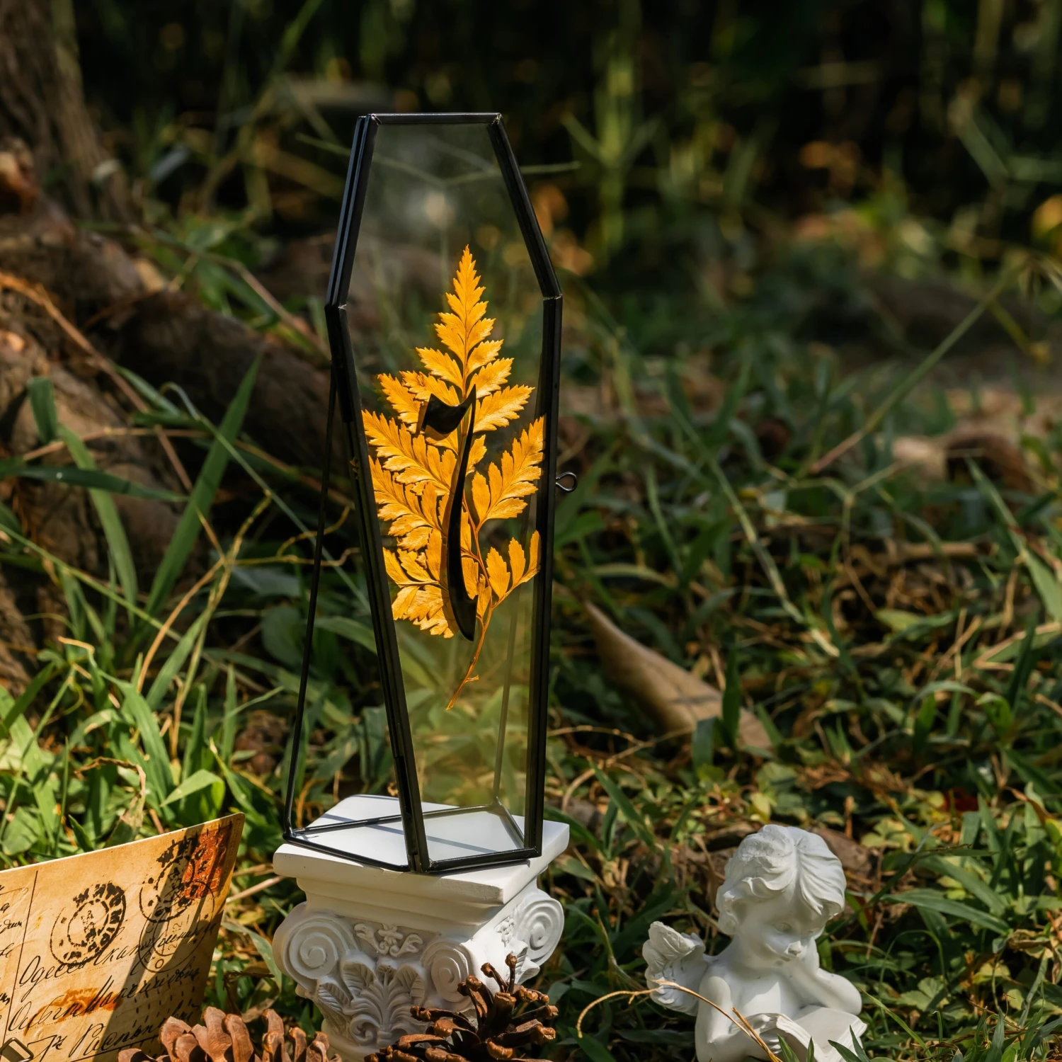 Brass Gold Tabletop Vintage Frame Geometric Ornament Plant Specimen Clip Modern Decor Card Holder 5X7" Reception 5 Brass Gold Tabletop Vintage Frame Geometric Ornament Plant Specimen Clip Modern Decor Card Holder 5X7" Reception - Image 5