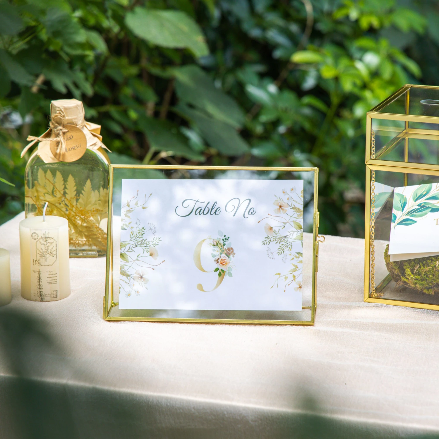 Gold Table Number Holder, 8''x6'' Wedding Photo Picture Frame, For Outdoor Garden Wedding, Bridal Shower 2 Gold Table Number Holder, 8''x6'' Wedding Photo Picture Frame, For Outdoor Garden Wedding, Bridal Shower - Image 2