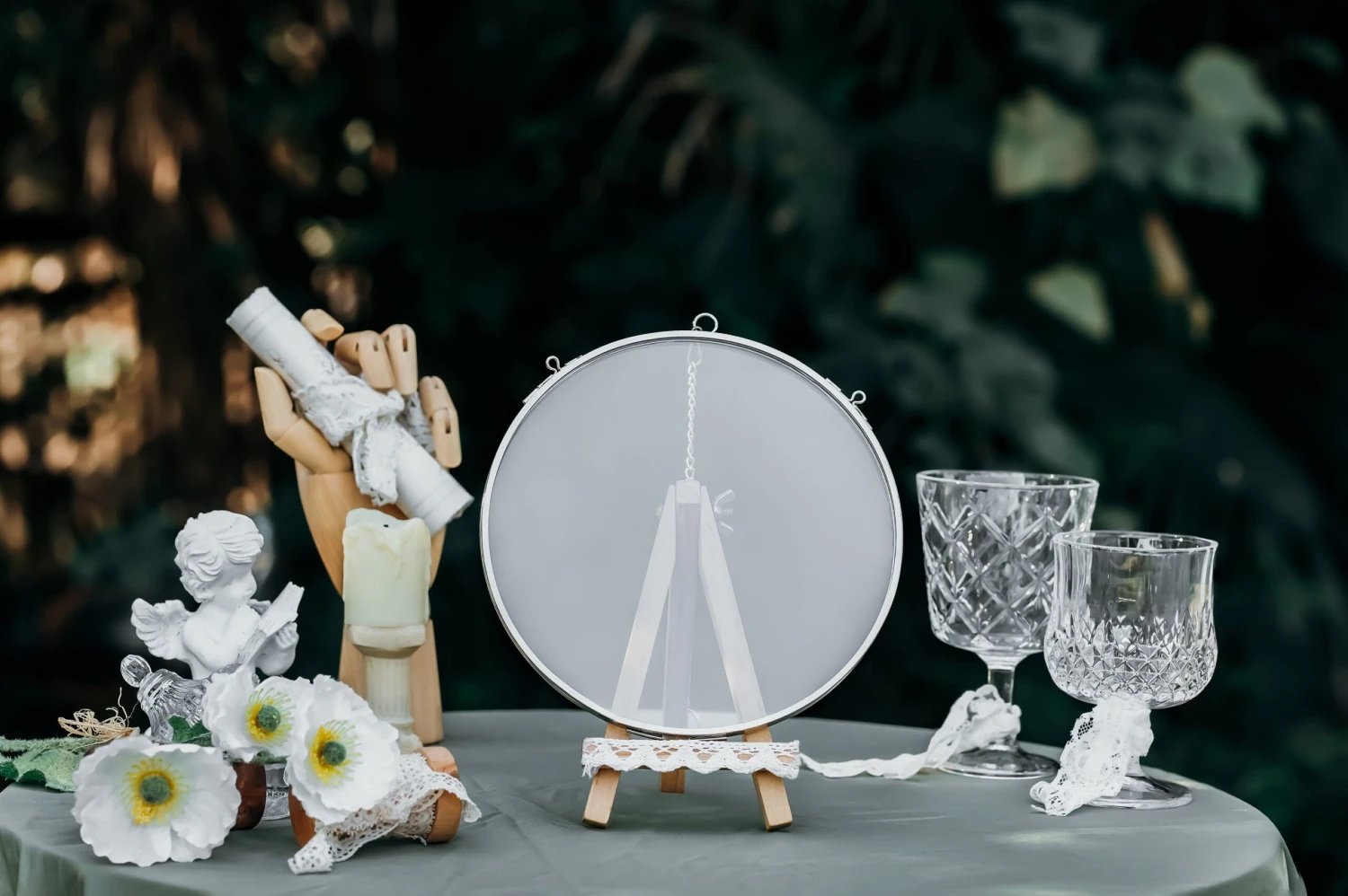 Round 7” Silver Herbarium Double Glass Frame, For Pressed Flowers, Leaves, Displaying Crochet 8 Round 7” Silver Herbarium Double Glass Frame, For Pressed Flowers, Leaves, Displaying Crochet - Image 8